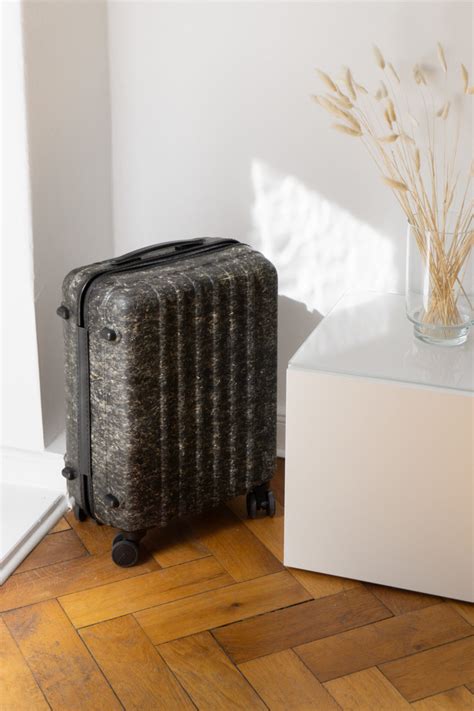 sustainable luggage